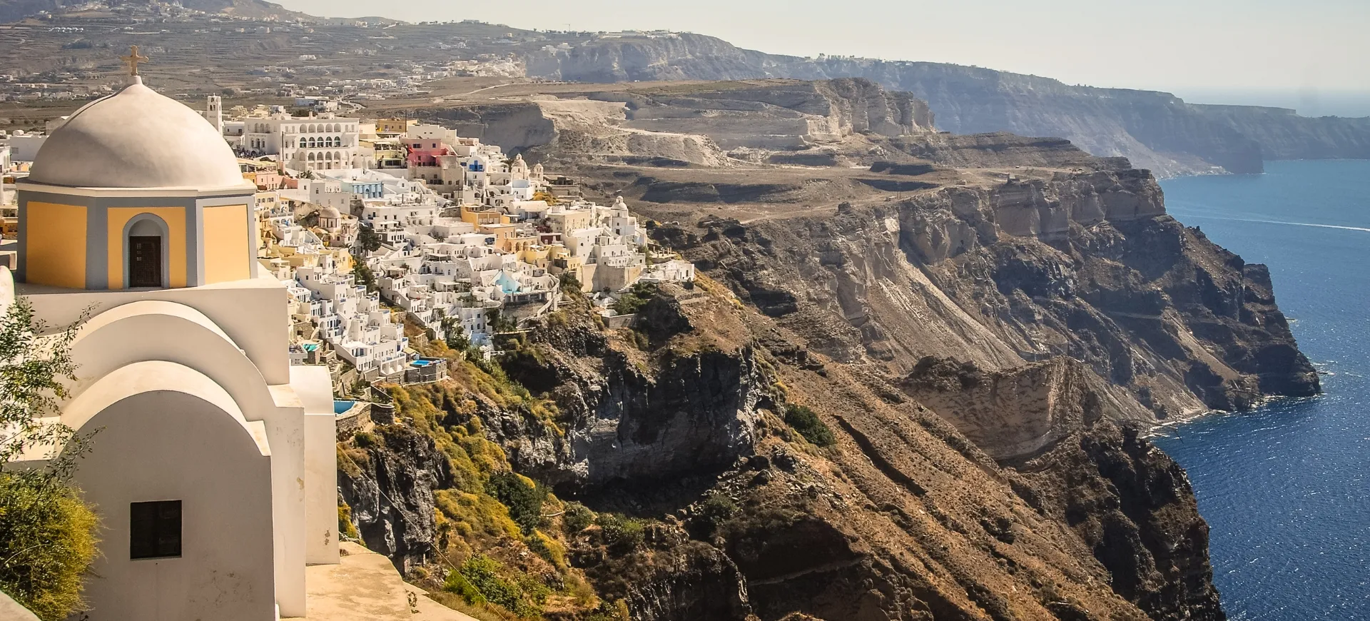 Family luxury resort in Santorini